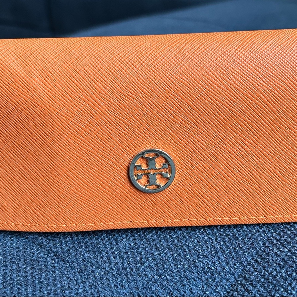 Tory Burch Vibrant Orange Saffiano Leather Sunglasses Case - Pre-Owned